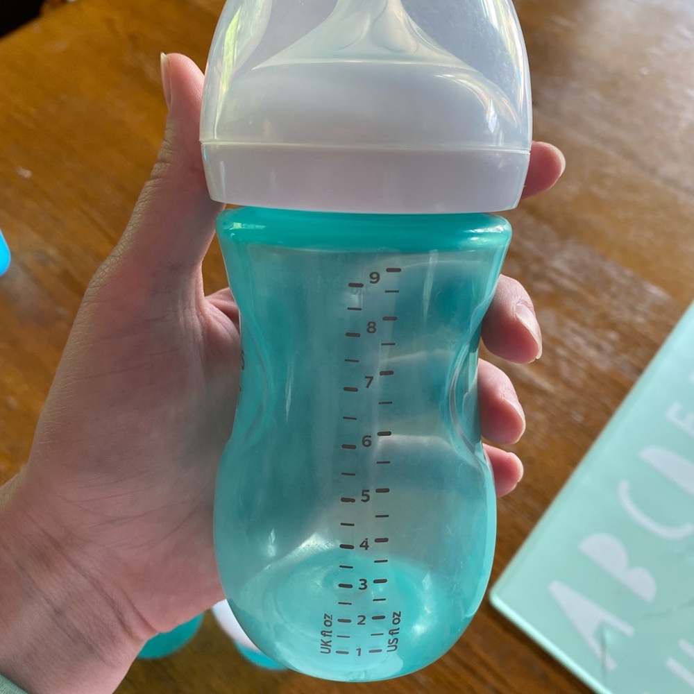 Green Avent Baby Bottle